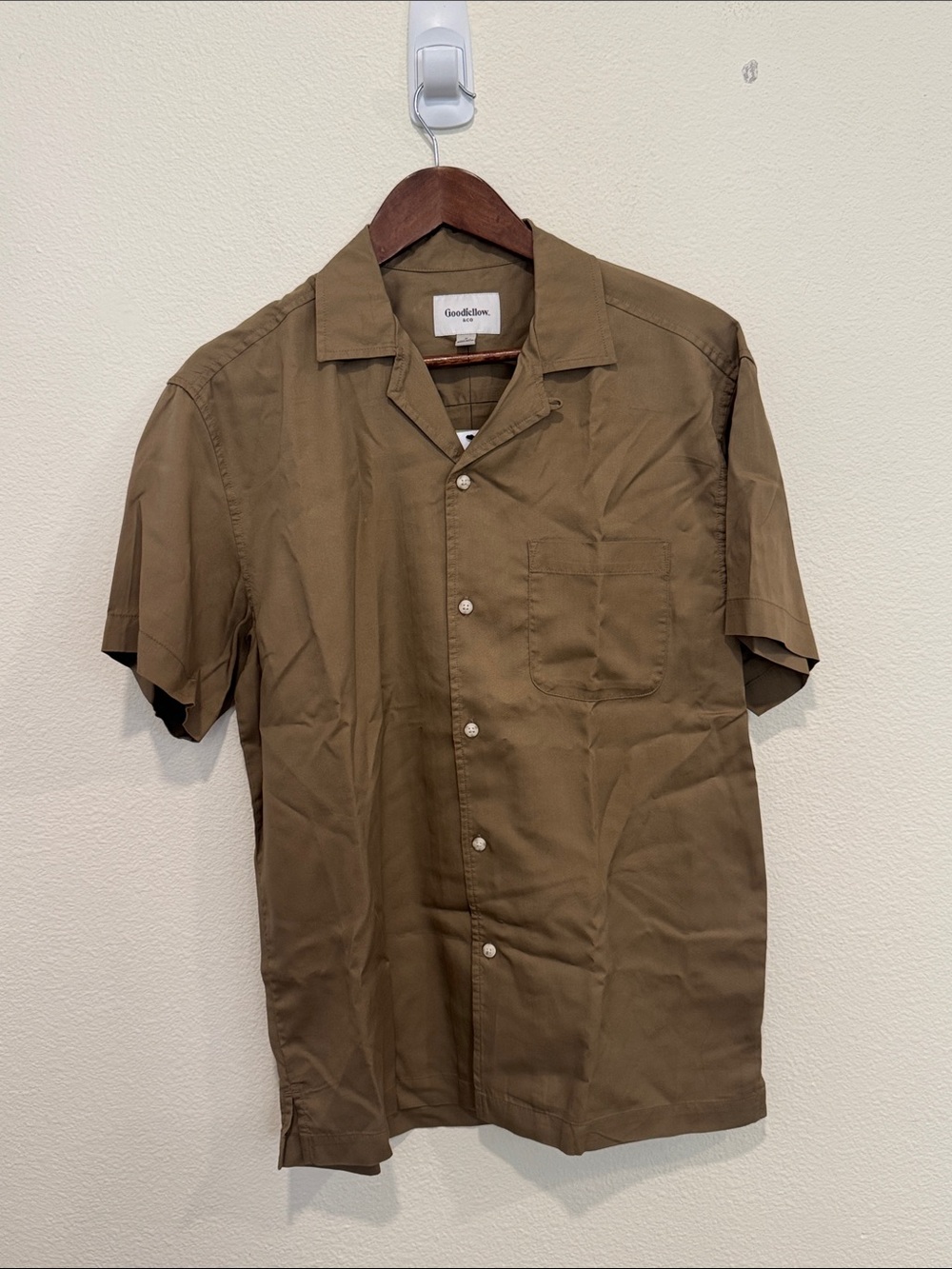 Goodfellow & Co Men's Olive Short-Sleeve Button-Down Camp Shirt